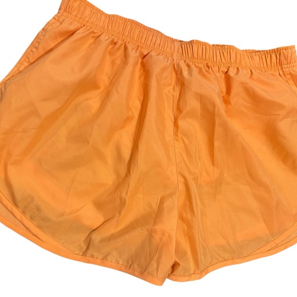 Nike Women's One Dri-FIT Mid-Rise 3" Brief-Lined Shorts Sundial Orange Size XL - Picture 4 of 5